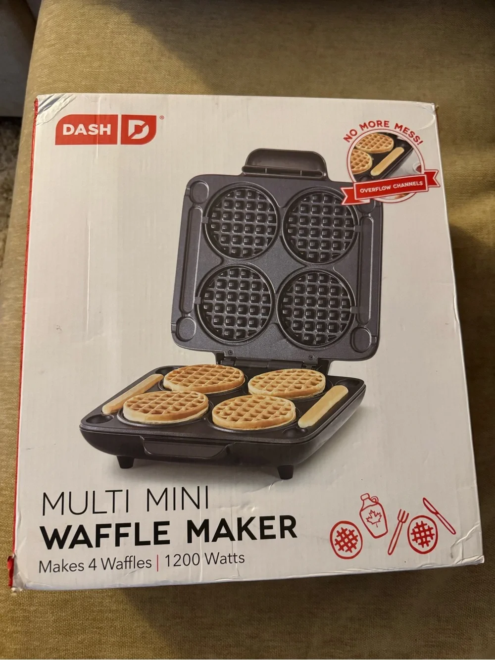Dash Multi Mini Waffle Maker in Silver — 4-Cavity Nonstick Iron